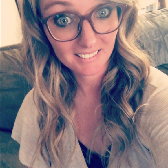 Meet your Posher, Brooke - Picture 8 of 16